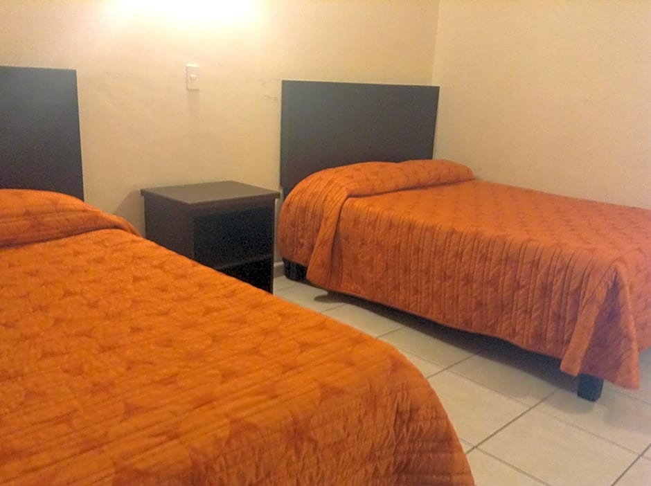 Los Jitos Hotel & Suites