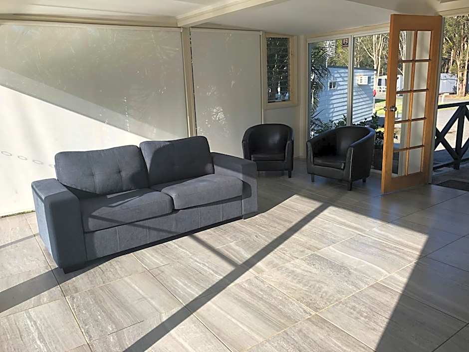 Australian Motor Home Tourist Park Twelve Mile Creek