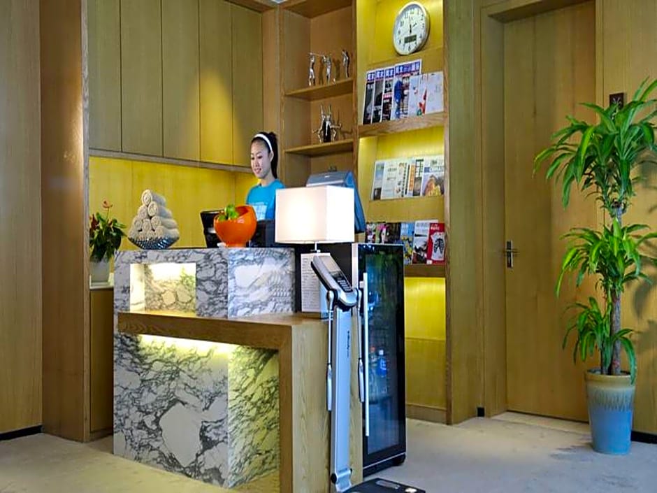 V Hotel