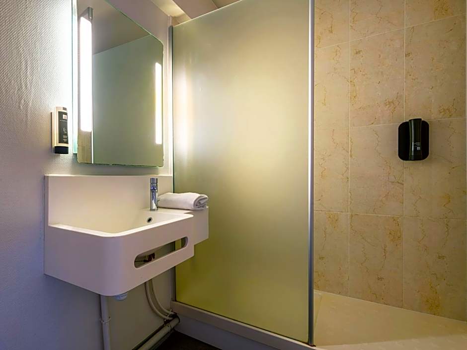 B&B HOTEL Brest Port du Moulin Blanc