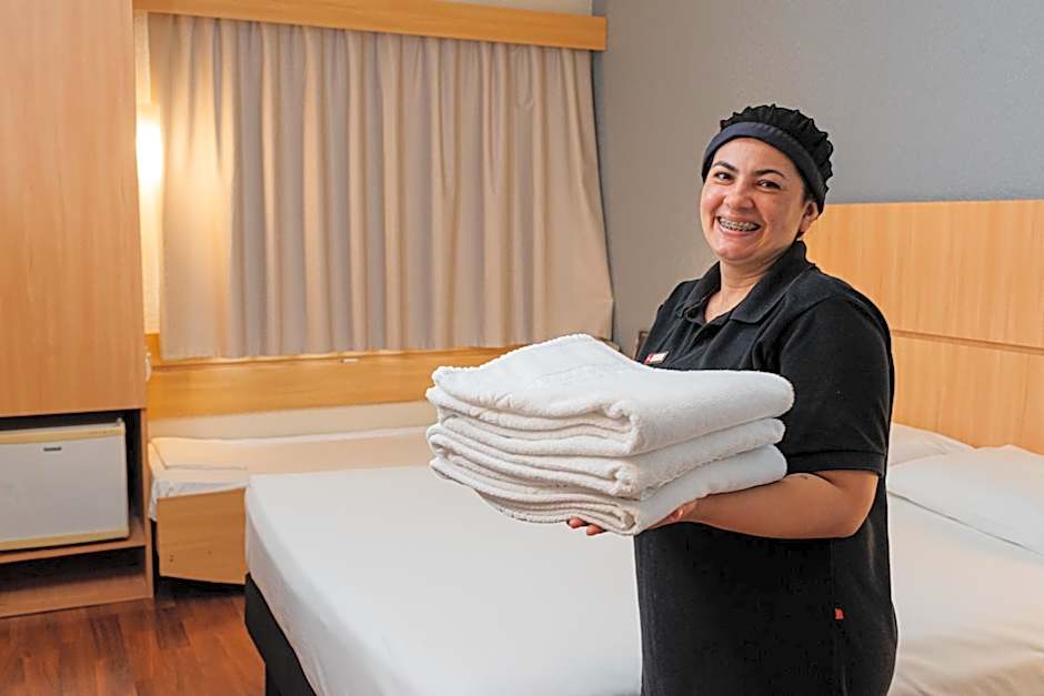 Ibis Blumenau