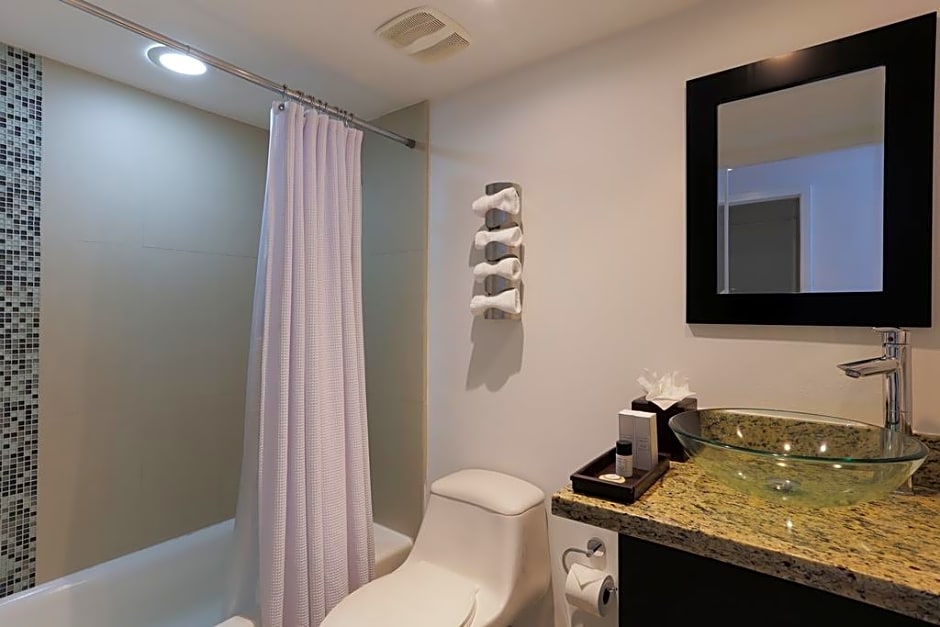 Beach Haus Bal Harbour