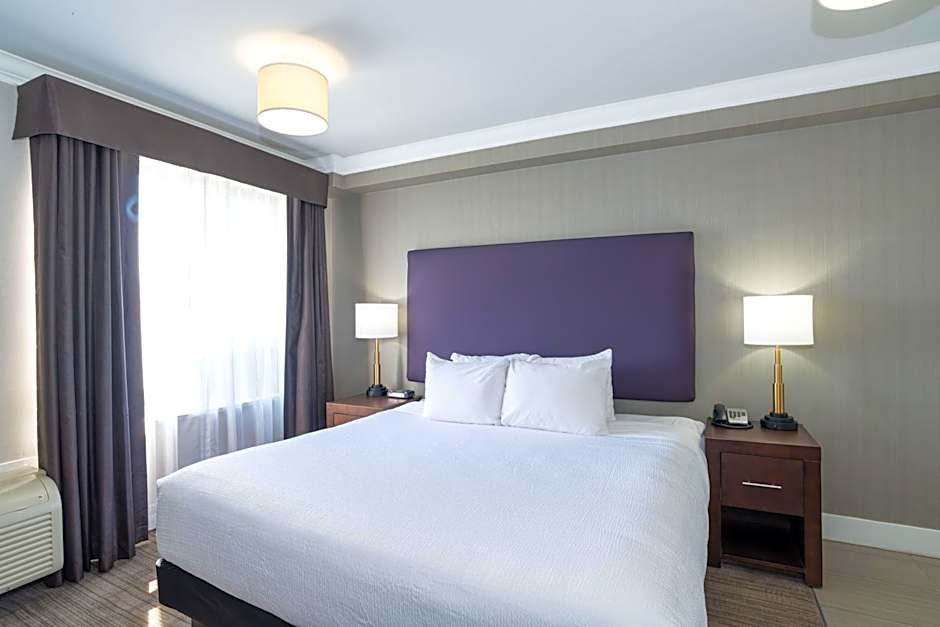 Sandman Hotel & Suites Calgary South