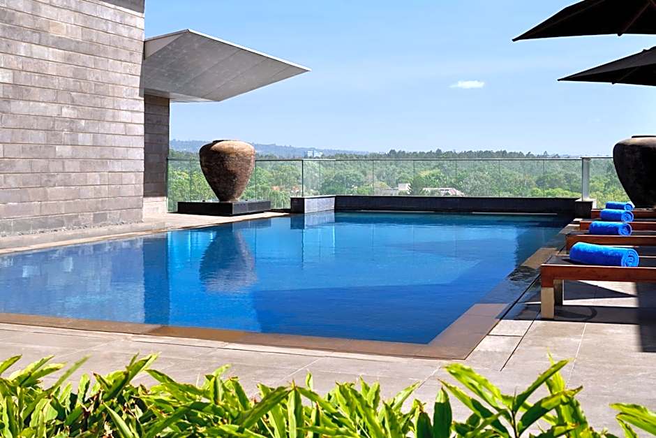 Sankara Nairobi, Autograph Collection