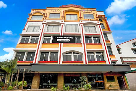Super Townhouse Oak Dhanbad Near SSLNT College Formerly Kapson