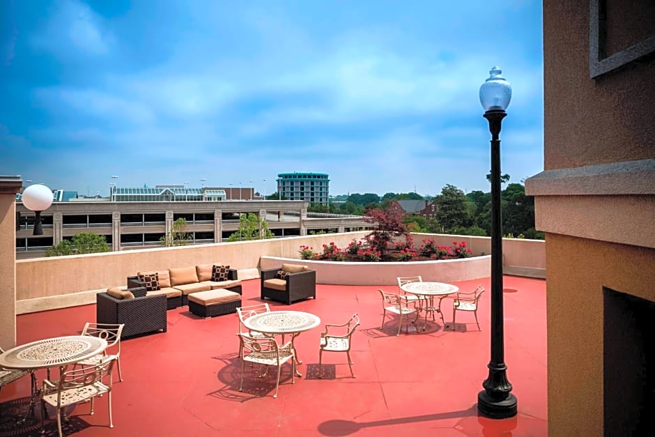 Courtyard by Marriott Norfolk Downtown