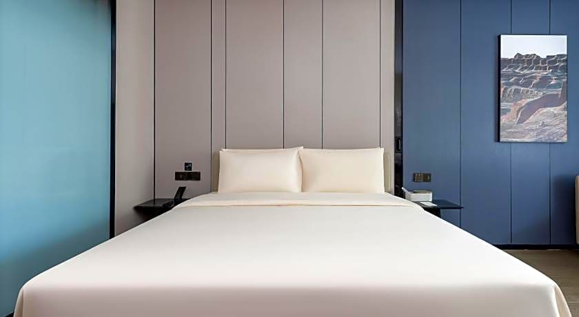 Atour X Hotel Zhuhai Gongbei Port High-speed Railway Station