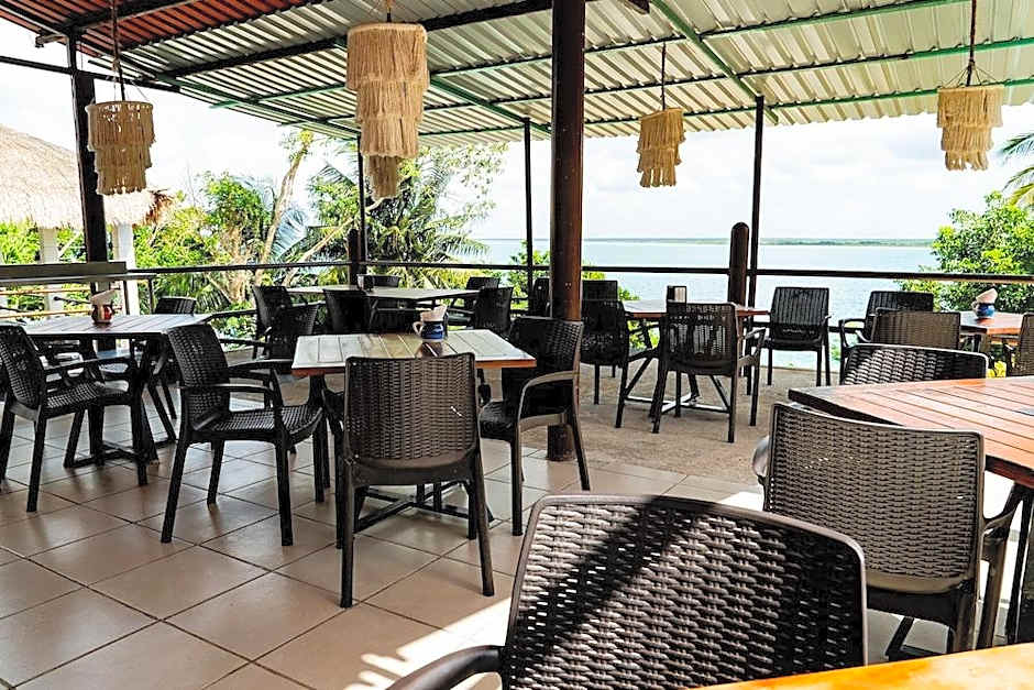 Hotel Pancho Villas