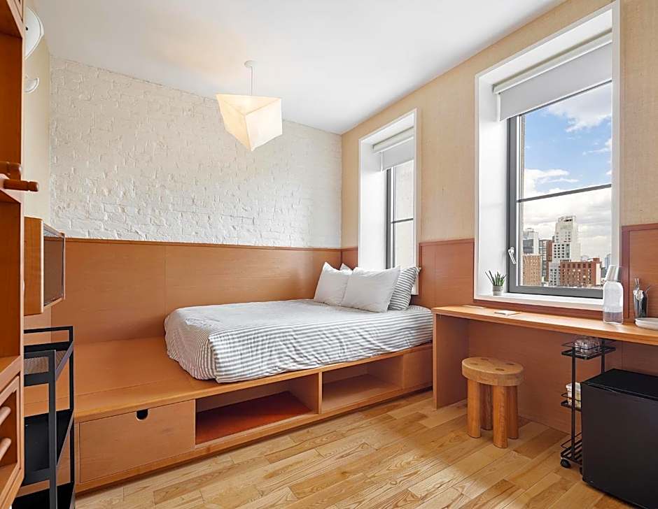 UNTITLED at 3 Freeman Alley