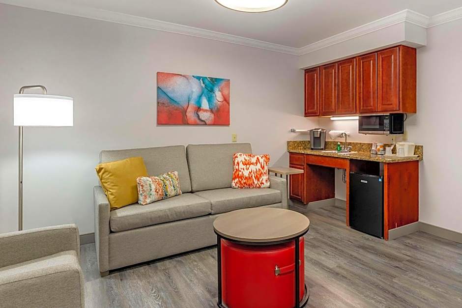 Comfort Inn & Suites
