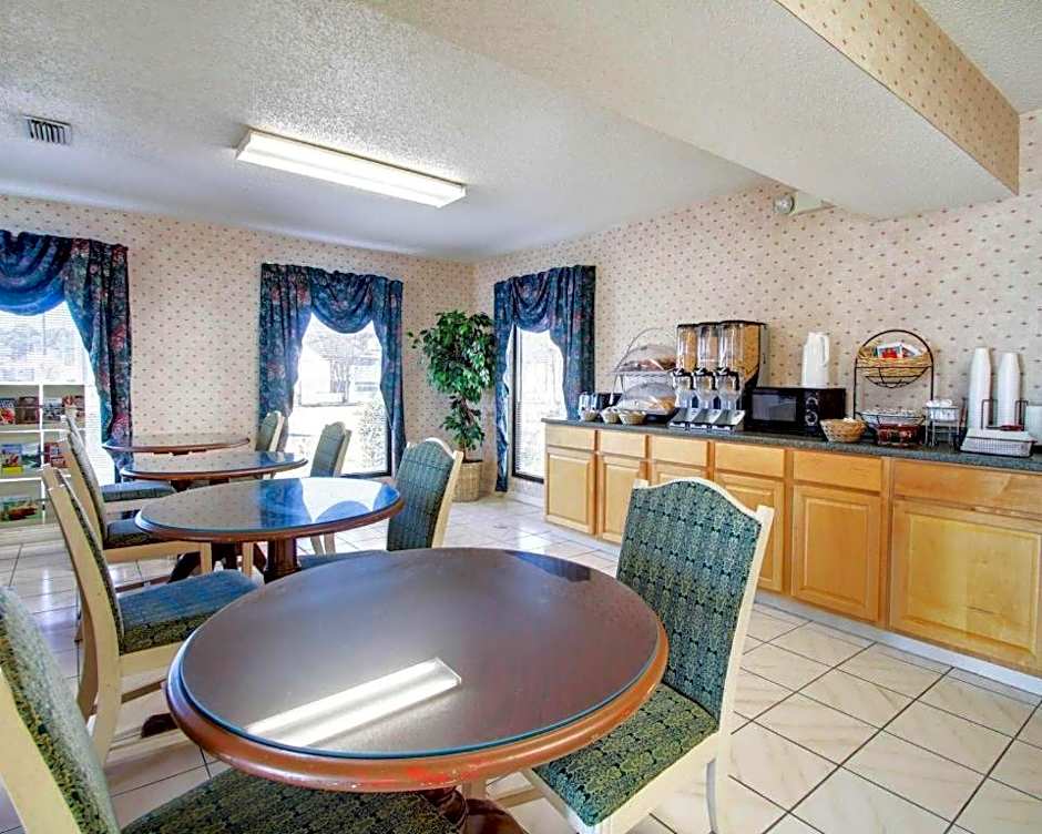 Econo Lodge Pearl - Jackson