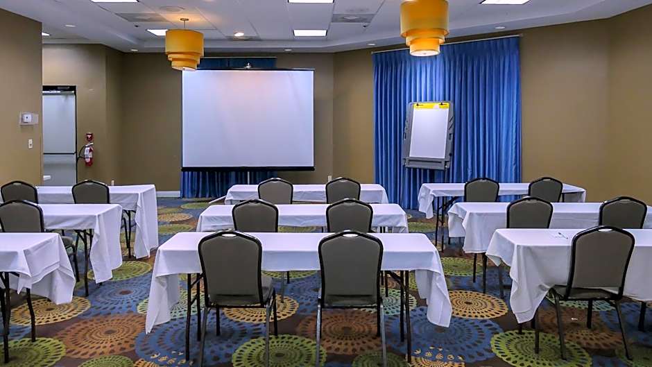 Holiday Inn Edison at Midtown By IHG