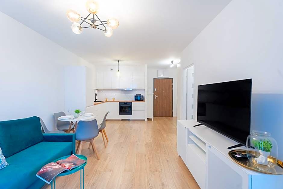 Pure Rental Premium Apartments - Free Parking & AC