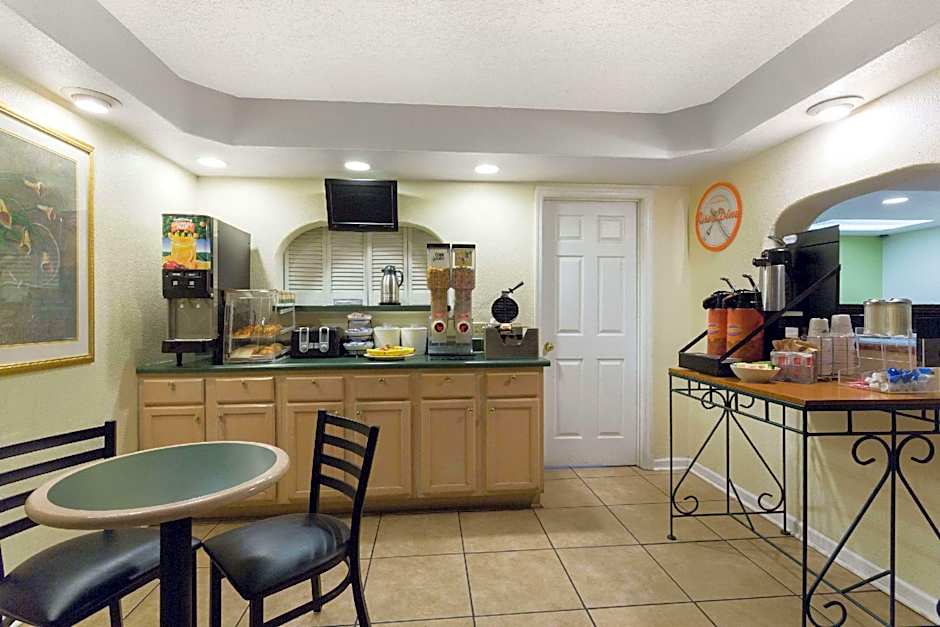 Hj Express Inn Tallahassee – Tallahassee, FL