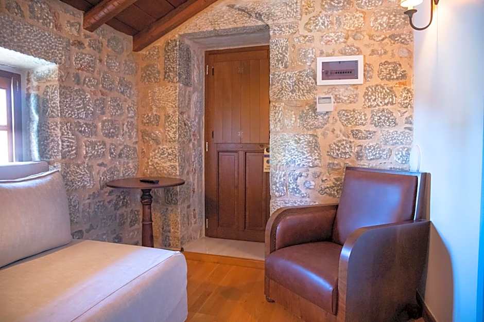 Trapela Areopolis, Boutique Hotel