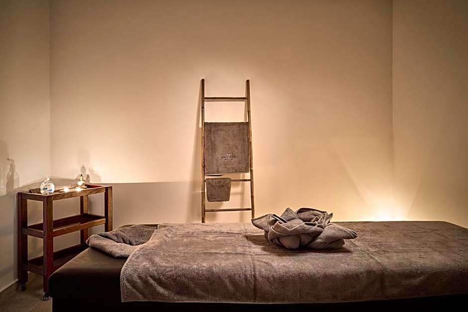 Lindos Grand Resort & Spa - Adults Only