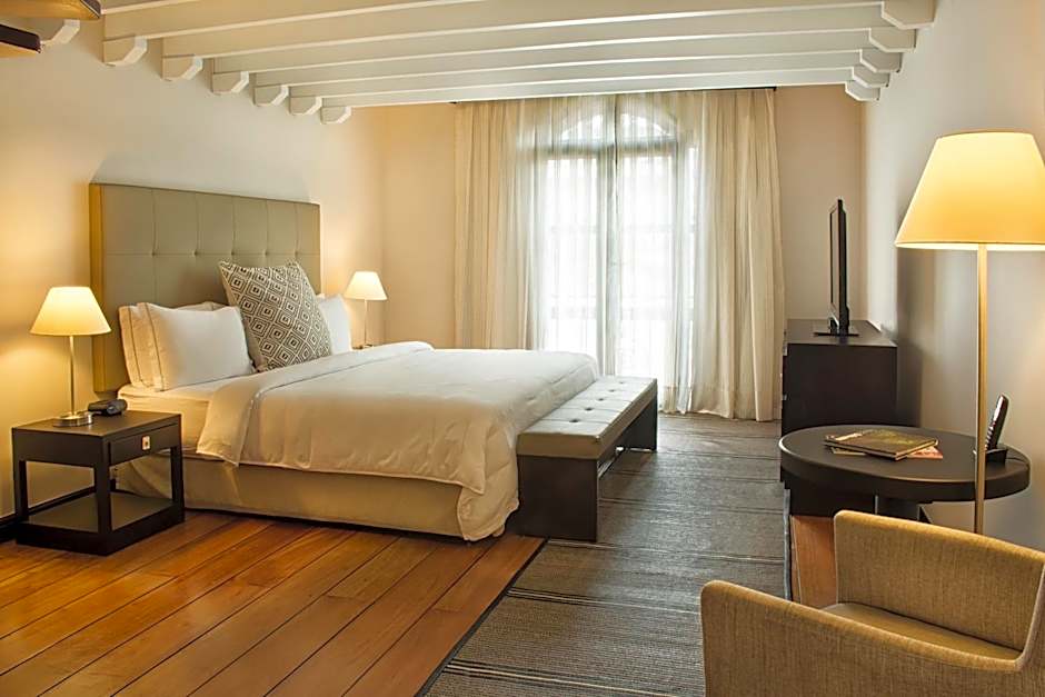 Movich Casa Del Alferez