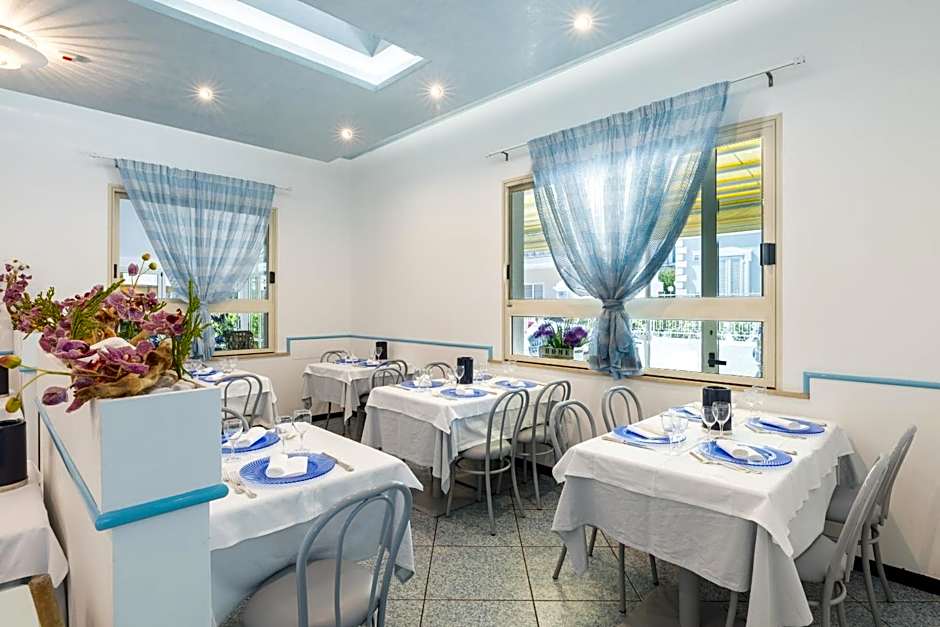 Hotel Caprice B&B - in centro a Riccione