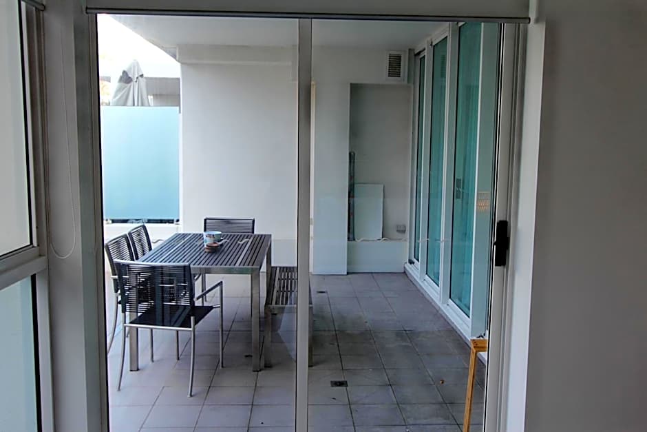 Kirra Surf Apartments