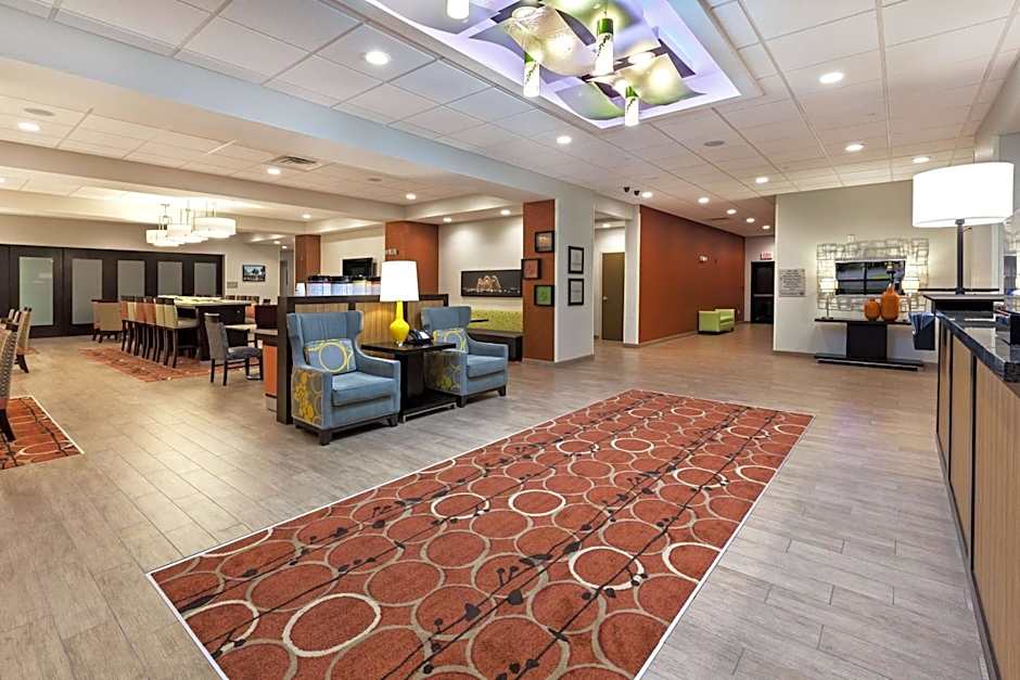 Hampton Inn By Hilton Marion