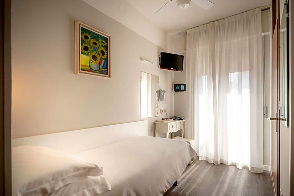 Hotel Etna