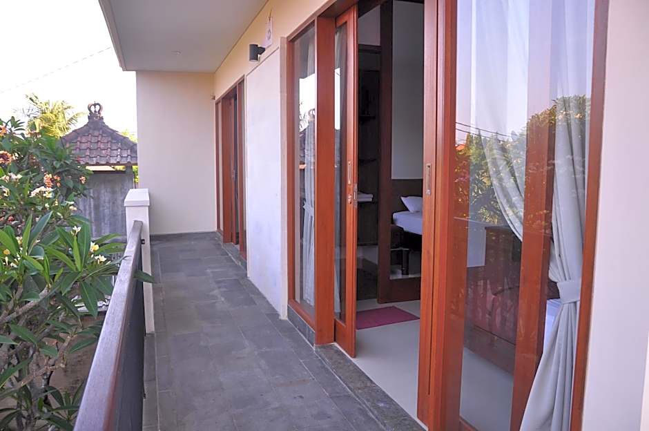 Ngetis Home Stay