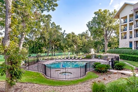 Courtyard by Marriott New Braunfels River Village