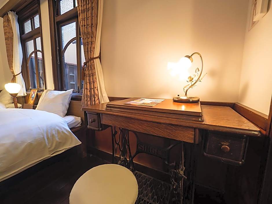 Inase Otsu Machiya Bed and Breakfast