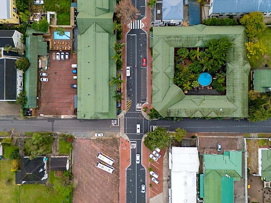 Knysna Log-Inn Hotel