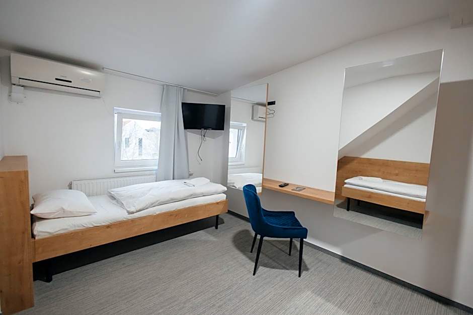 Golden Golem hotel & Spa