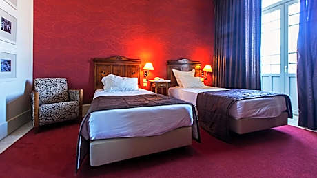 Classic Twin Room with View