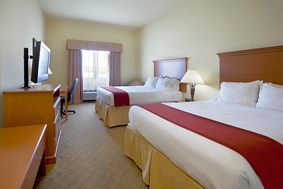 Holiday Inn Express Hotel & Suites Zapata