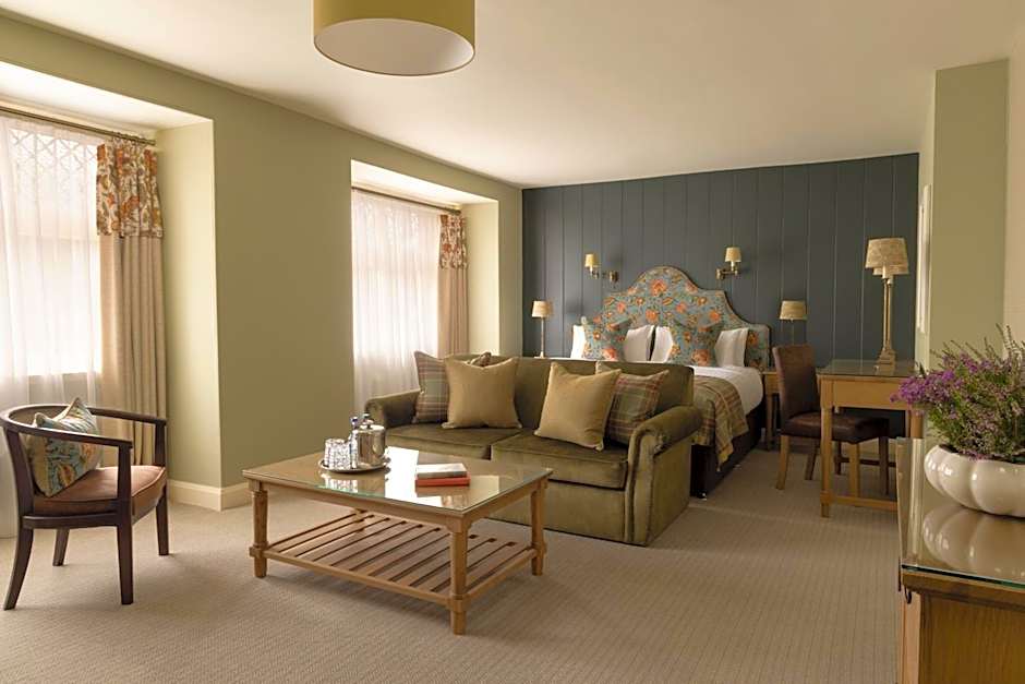 Photo 1 of 7 of Premium Suite