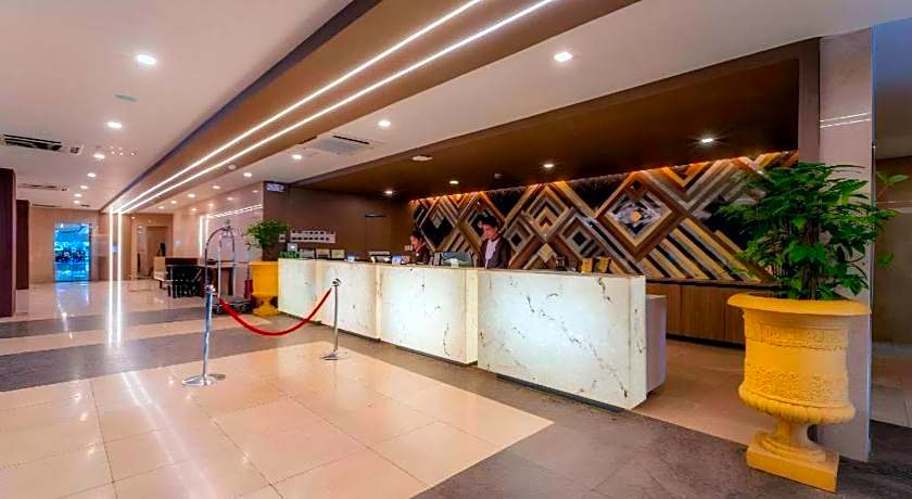 Metrocentre Hotel & Convention Center