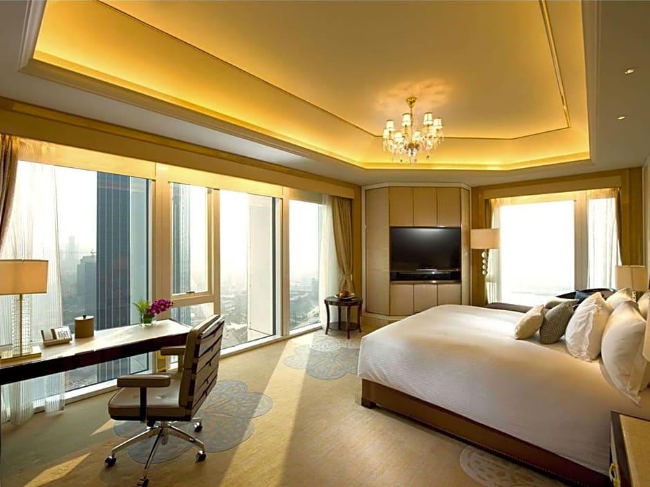 Conrad By Hilton Dalian