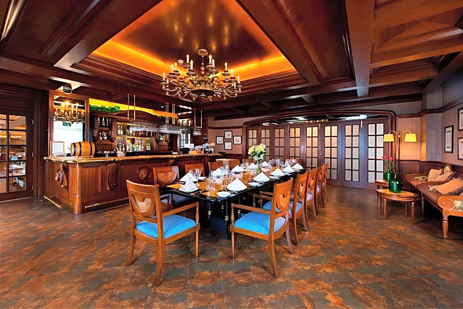Rocks Hotel