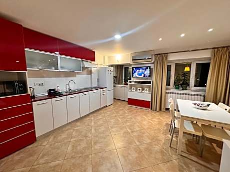 Traian Sea View Studio