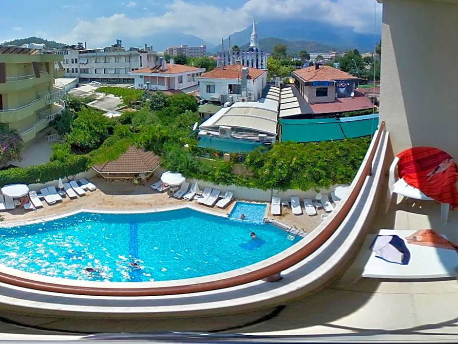 Kaftans City Hotel by RRH&R