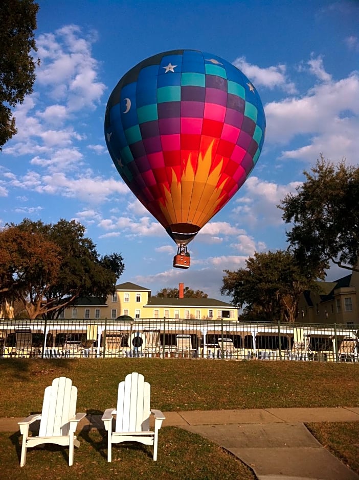 Lakeside Inn on Lake Dora