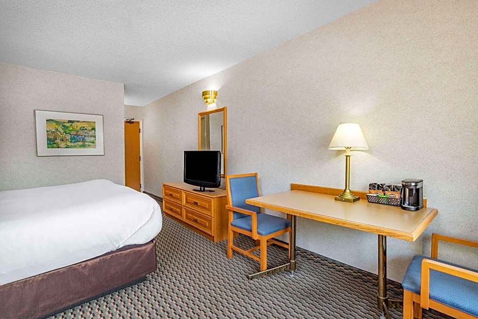 Travelodge by Wyndham Bridgewater