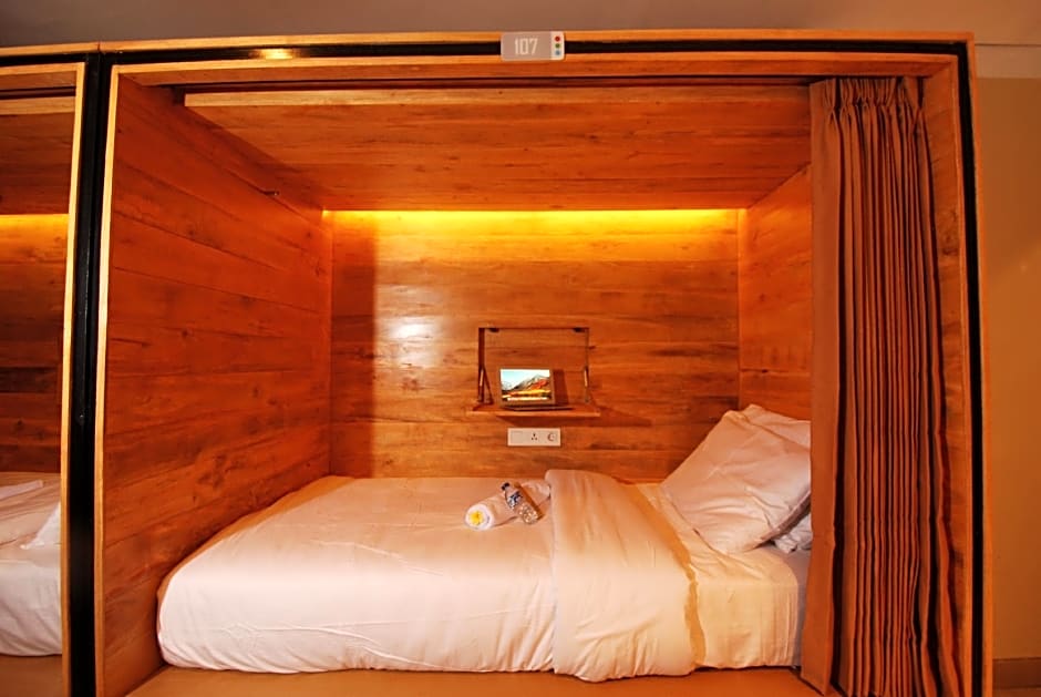 D beds Hostel