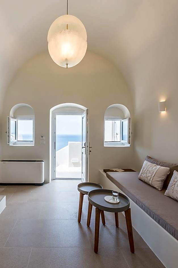 Art Maisons Oia Castle