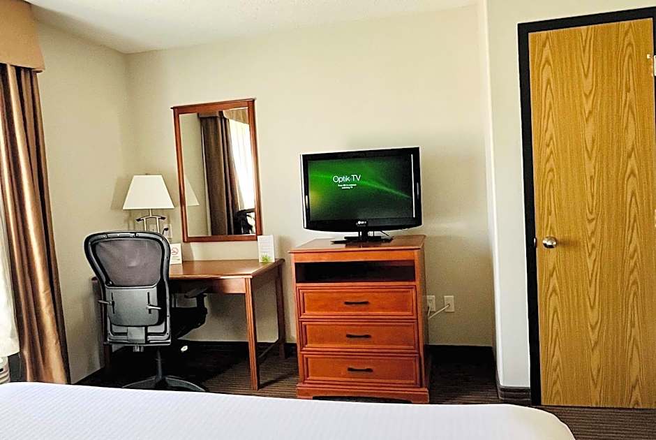 Super 8 by Wyndham Grande Prairie