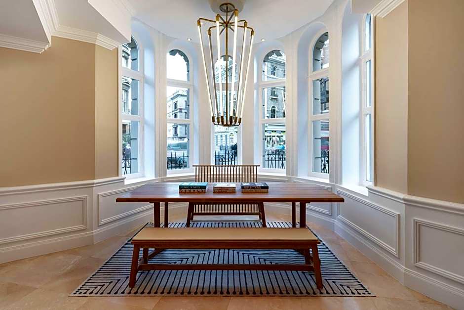 Radisson Blu Hotel, London Tottenham Court Road