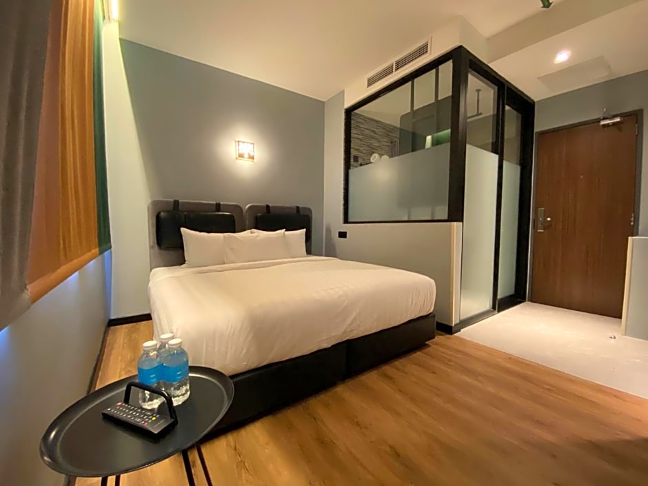 The Seraya Hotel