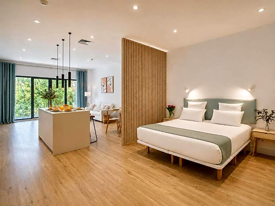 Paseo Suites Hotel