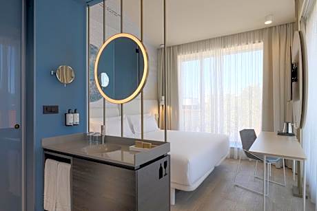 Executive Double or Twin Room City View
