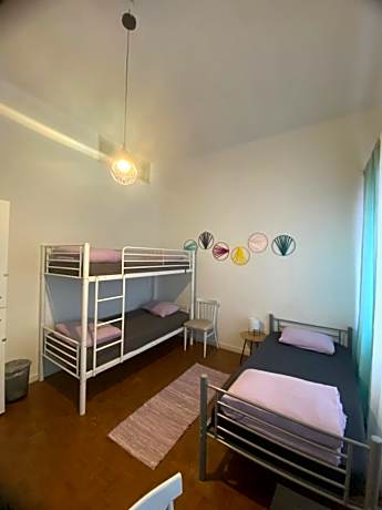 Bed in 6-Bed Mixed Dormitory Room