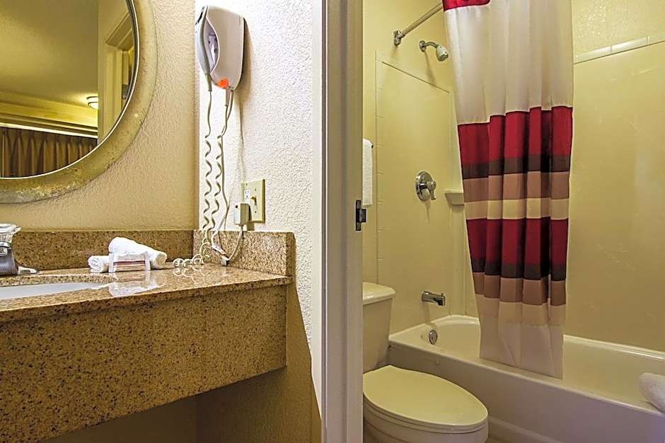 Red Oak Inn Southfield - Detroit