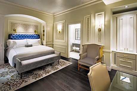 Premier King Room